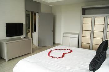 Century Sailboat Apartment Hotel Zsicsao Kültér fotó